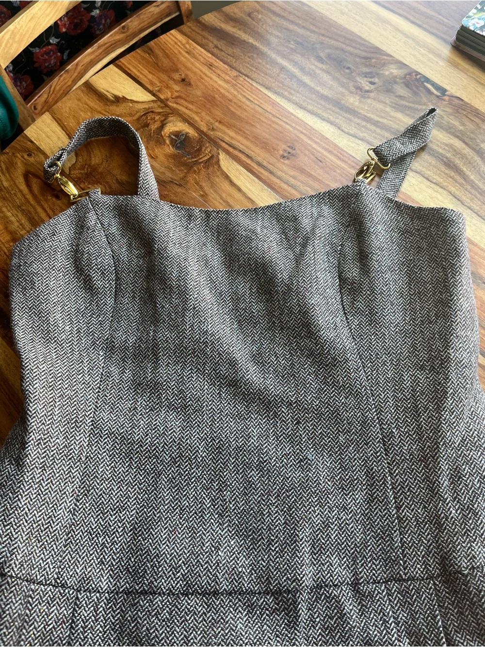 Vertigo Paris Grey Tweed Mini Dress with Gold-Tone Strap Hardware - Picture 2 of 4